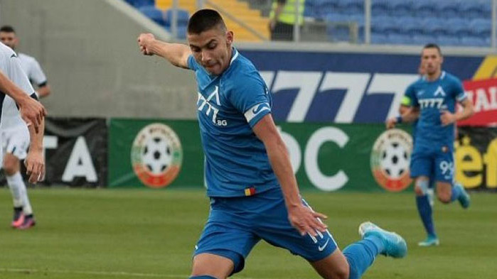 Един от най-конвертируемите играчи на Левски Здравко Димитров, вече няма